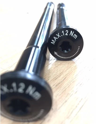Jobsworth Torx 40 Thru Axle - Image 2